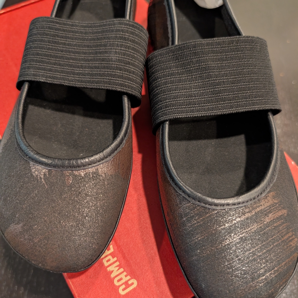 Camper Wisp Brushed Black Flats - NWT